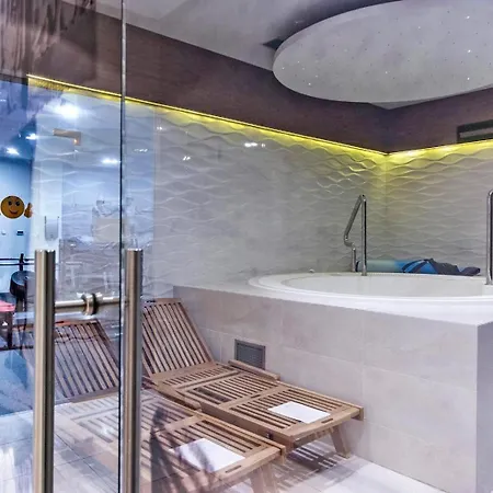Kwartal Kamienic Neptun Z Garazem - Comfy Appartement *